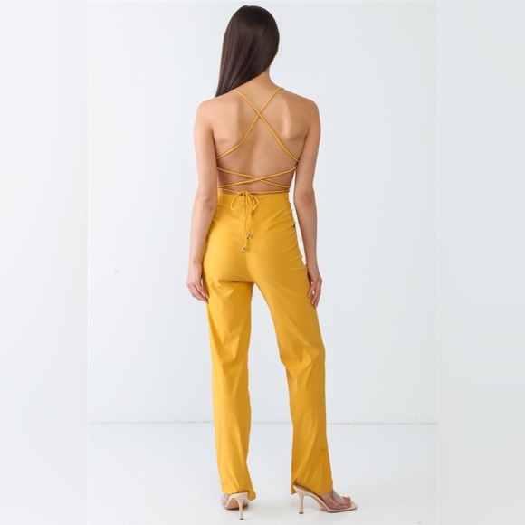 NWT-Stretch Fabric Sleeveless Crisscrossed Back Jumpsuit - Picture 13 of 13